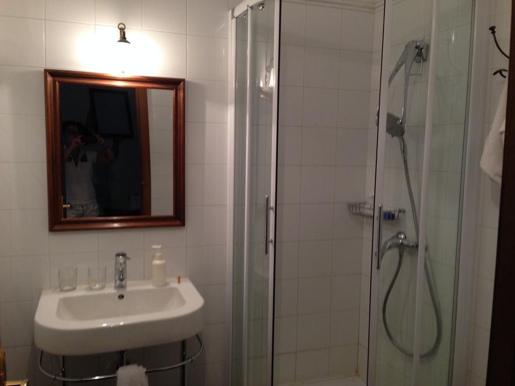 Pensjonat La Casa Del Reloj Molinaseca Zewnętrze zdjęcie